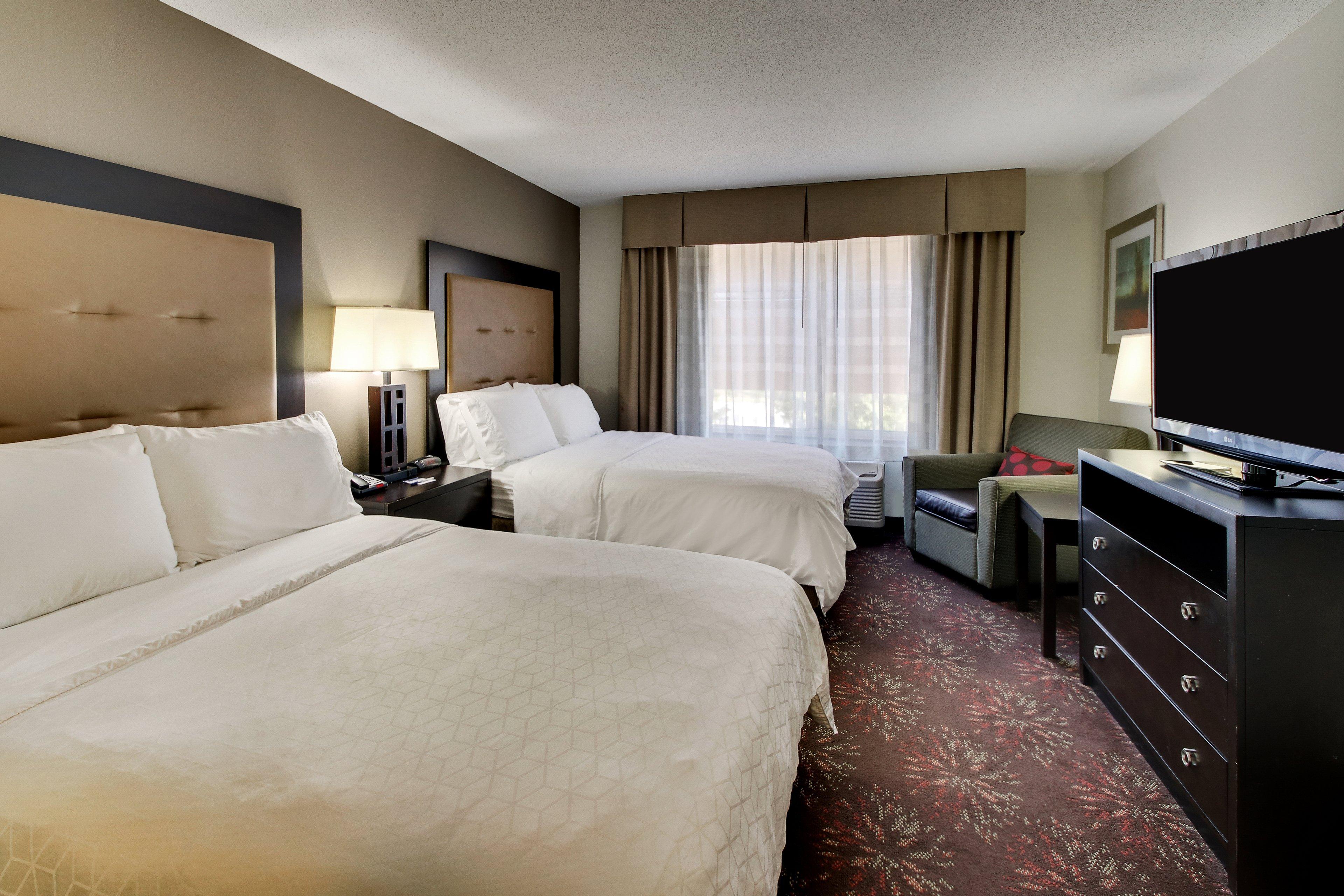 Hotel Express & Lancaster-lititz By Ihg 2*